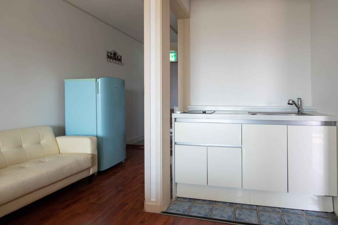 White Dream Pension Jeju by Eksteriør bilde