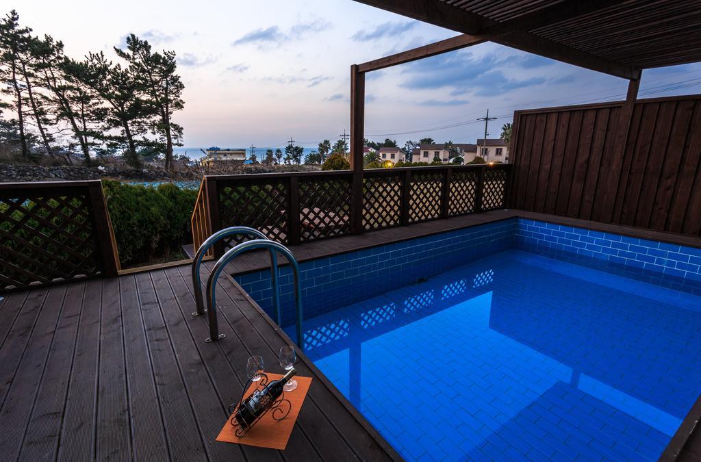 White Dream Pension Jeju by Eksteriør bilde