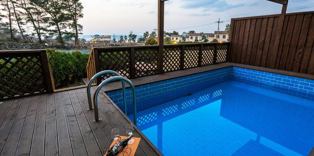 White Dream Pension Jeju by Eksteriør bilde
